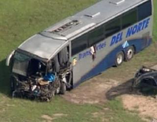 Texas bus crash claims 2 lives, injures 10 others